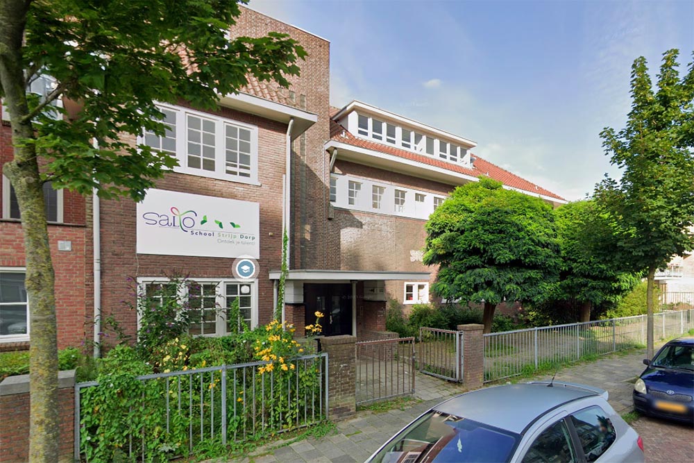 Voormalig schoolgebouw aan de Koenraadlaan 102 in Eindhoven